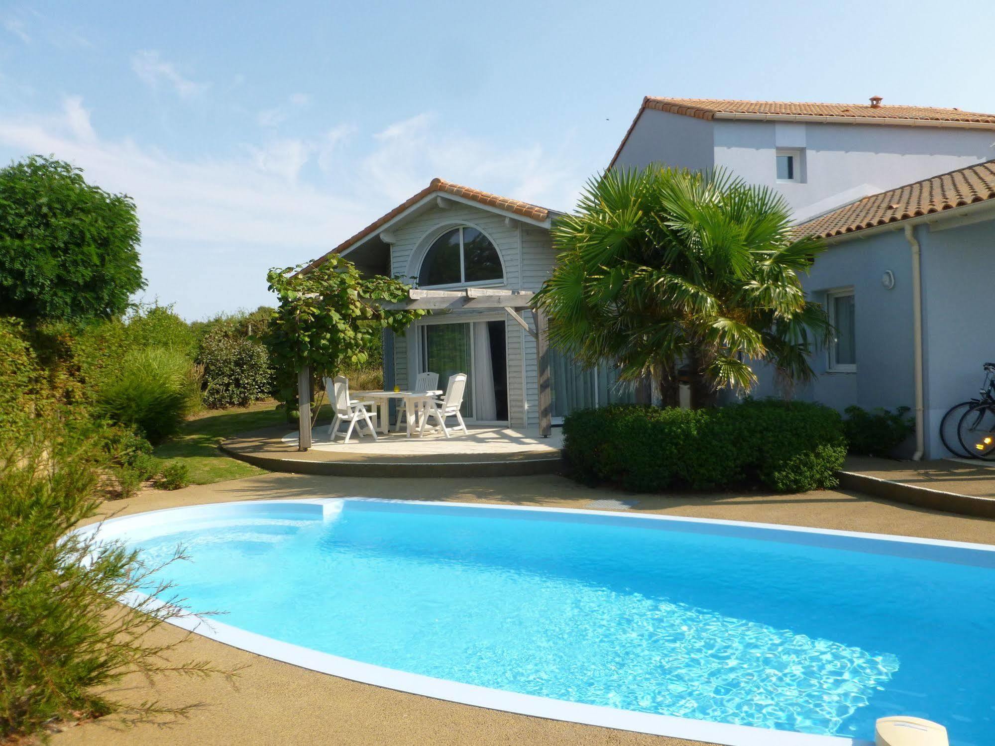 Oasis Les Jardins Des Sables D'Olonne Hotel Les Sables-d'Olonne Exterior photo